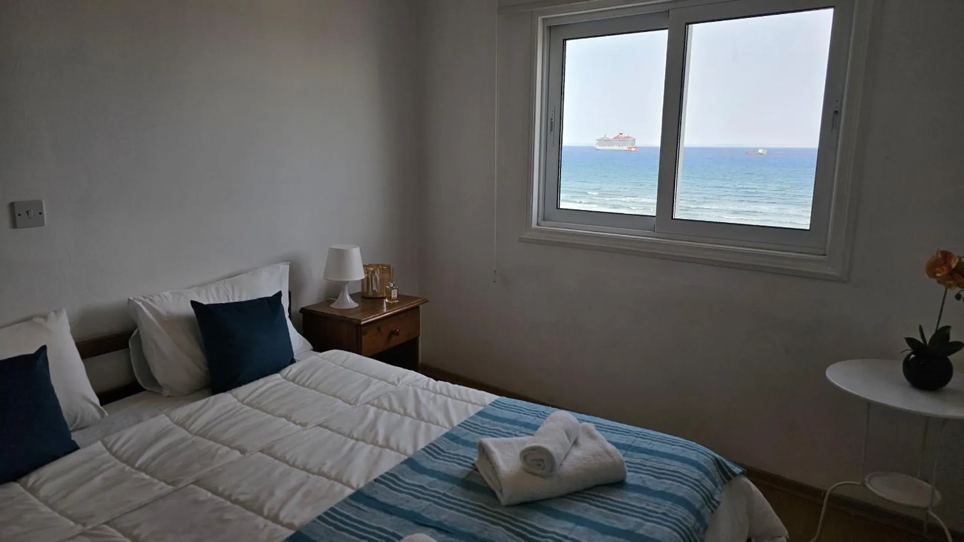 Stay Dreamy Seaside Apartment Larnaca